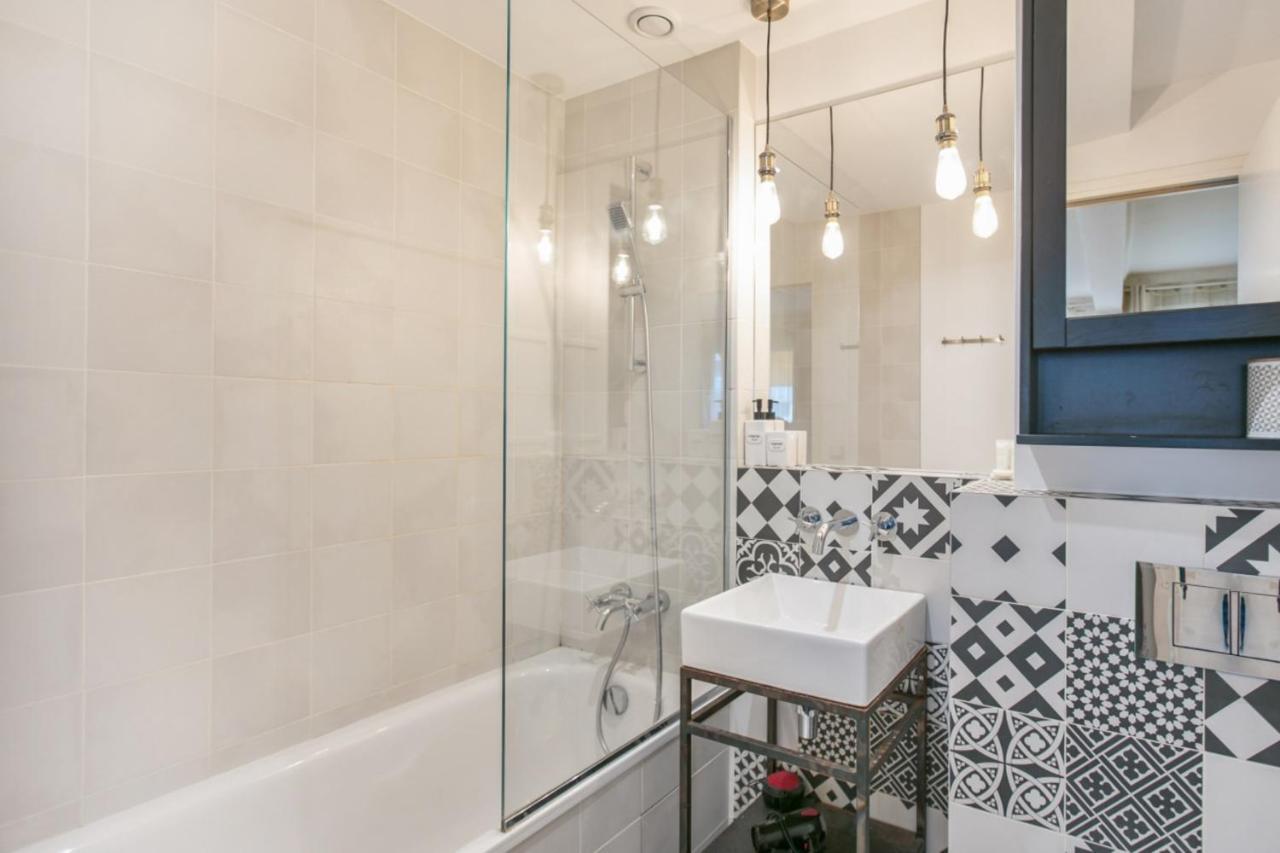 Charming Studio Near Tour Eiffel Invalides Beaugrenelle Париж Екстериор снимка